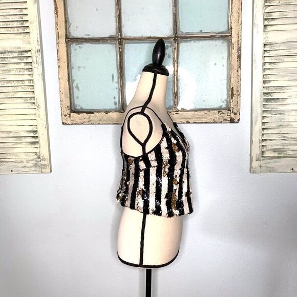 Beautiful & Sexy NWT Sequin Crop Top - Picture 9 of 9